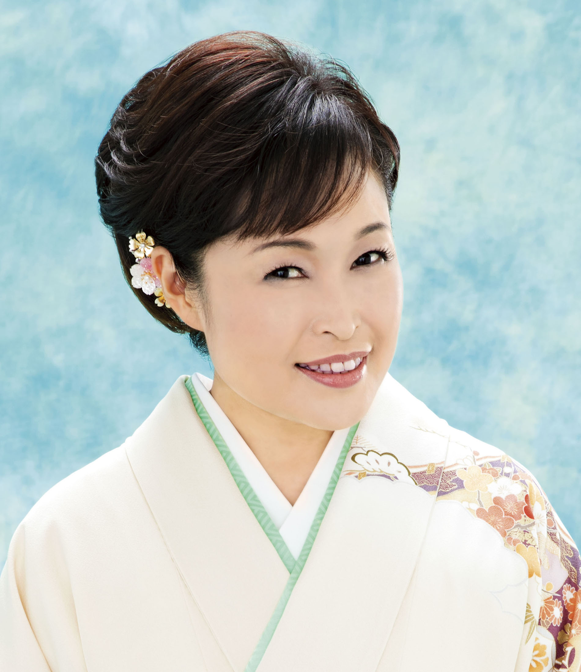 秋山 涼子