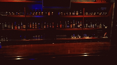 shot bar  Nyalowの写真