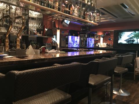 スナックdeカラオケnavi スナカラ 東京都六本木 乃木坂 西麻布付近のスナック ｚｏｎｅ