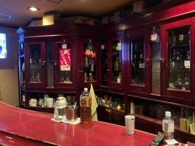 富山市のスナック わいんれっどの写真