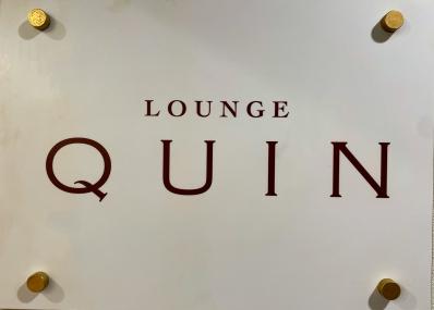 渋谷区のスナック QUINの写真