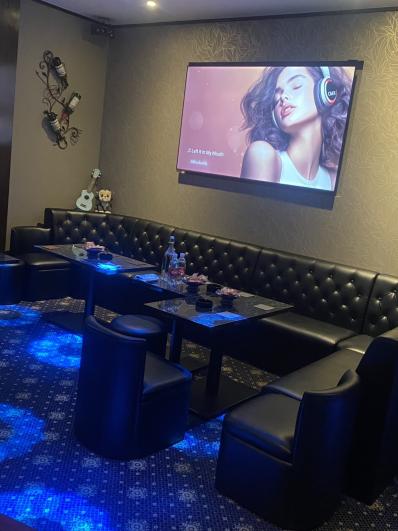 柳井市のスナック BONDEEの写真