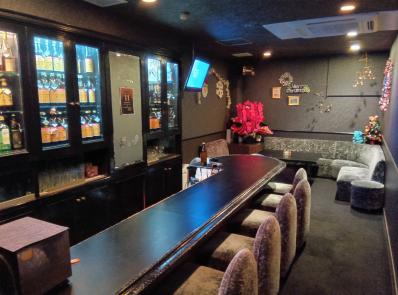 岩国市のスナック RAPISUの写真