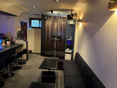 野々市市のスナック レオナの写真