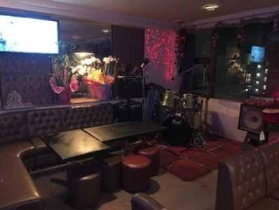 那覇市のスナック ライブ　ラウンジ　華の写真