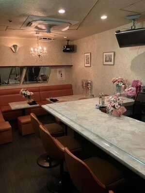 名古屋市中区のスナック ヴィオールの写真